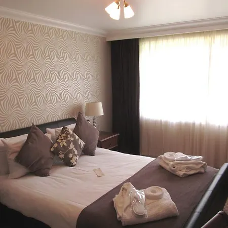 Redwood Hotel Long Ashton
