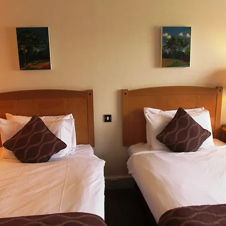 Hotel Redwood